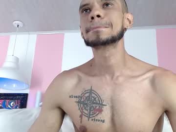 Bigzehuz Chaturbate stream image from April 22, 2025