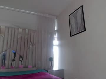 Abril_Hills_ Chaturbate stream image from April 22, 2025