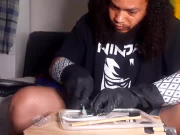 Alamorousdaddy Chaturbate stream image from April 22, 2025