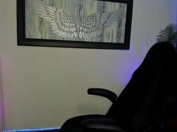 Charlote_Horny Chaturbate stream image from April 22, 2025