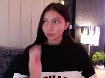 Kendall_Saenz Chaturbate stream image from April 22, 2025