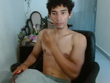 Adan_Zz Chaturbate stream image from April 22, 2025