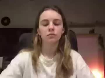 Ariacreazy Chaturbate stream image from April 22, 2025
