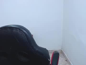 Isabella_Hots Chaturbate stream image from April 22, 2025