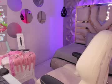 Meraki_Fraise Chaturbate stream image from April 22, 2025