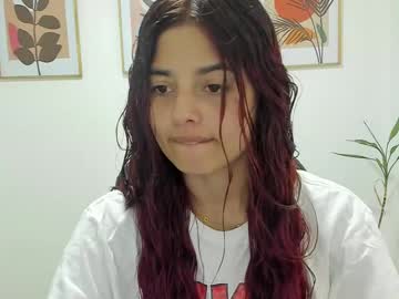 Shylittlebunny Chaturbate stream image from April 22, 2025