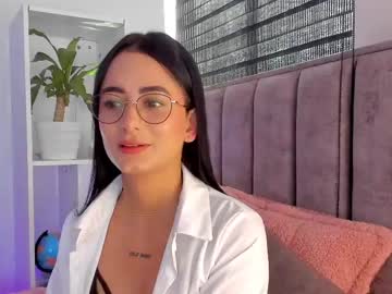Sophie_001 Chaturbate stream image from April 22, 2025