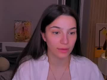 Whoislulu Chaturbate stream image from April 22, 2025