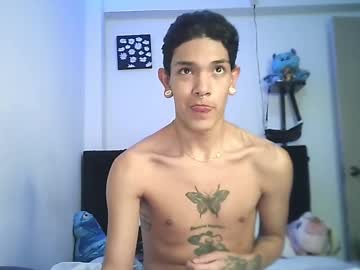 Daanny18 Chaturbate stream image from April 22, 2025