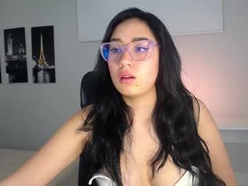Emma_Legrand Chaturbate stream image from April 22, 2025