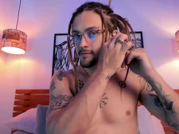 Liamlionn Chaturbate stream image from April 22, 2025