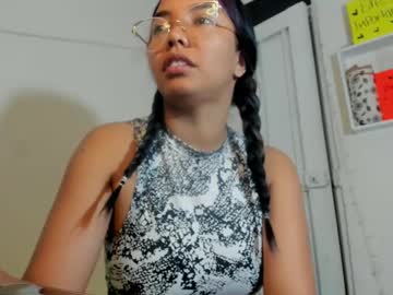 Pocahotass_Xx Chaturbate stream image from April 22, 2025