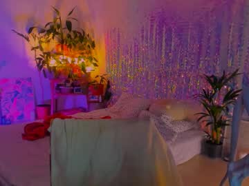 Poli__ Chaturbate stream image from April 22, 2025