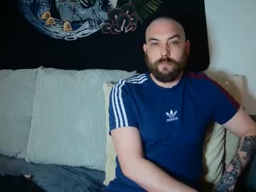 Sirted90 Chaturbate stream image from April 22, 2025