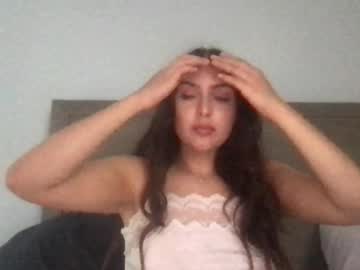 3hole Chaturbate stream image from April 22, 2025