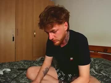 Goldenballsuk Chaturbate stream image from April 22, 2025