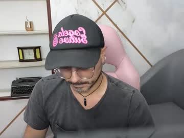 Lexlyon Chaturbate stream image from April 22, 2025