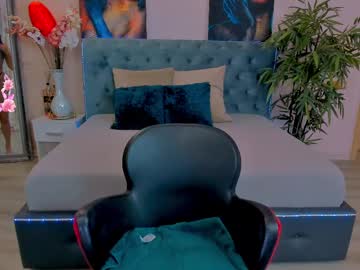 Michellereys Chaturbate stream image from April 22, 2025