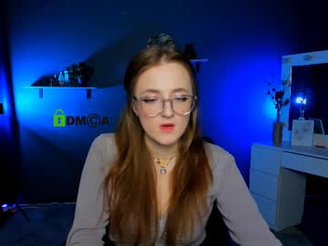 Luna_Berryy Chaturbate stream image from April 23, 2025