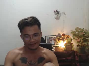 Asian_Manfucker Chaturbate stream image from April 23, 2025