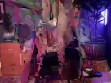 Hugedickyogi Chaturbate stream image from April 23, 2025