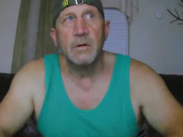 Joelrichey1360657 Chaturbate stream image from April 23, 2025