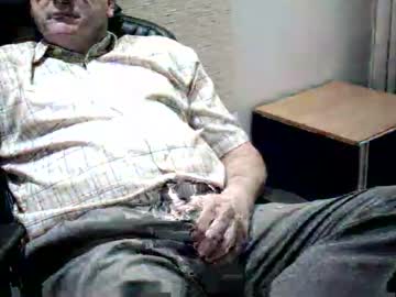 Piovesanes Chaturbate stream image from April 23, 2025