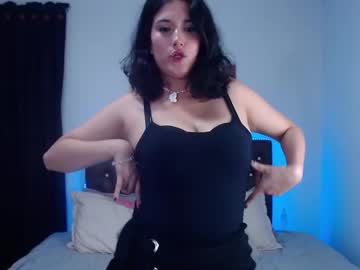 Amy_Royale Chaturbate stream image from April 23, 2025