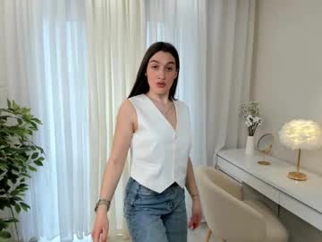 Falinedenner Chaturbate stream image from April 23, 2025