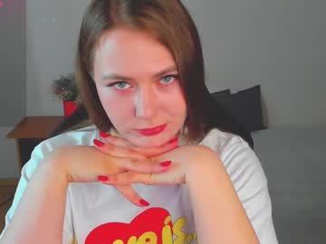 Mariwine Chaturbate stream image from April 23, 2025