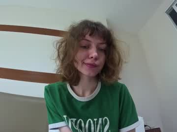 Sun_Place Chaturbate stream image from April 23, 2025