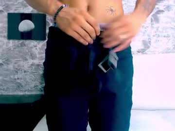 Davidharlow Chaturbate stream image from April 23, 2025