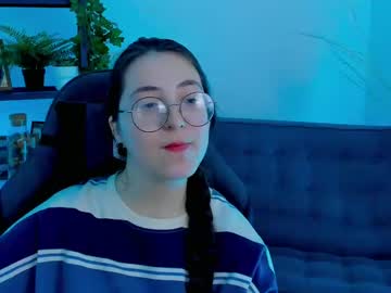 Virtualvoyant Chaturbate stream image from April 23, 2025