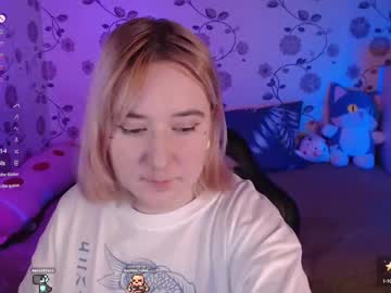 Elfinela Chaturbate stream image from April 23, 2025