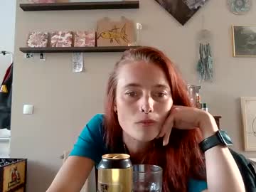 Krissygirly Chaturbate stream image from April 23, 2025