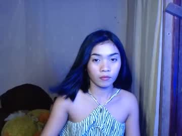 Makeme_Wettt Chaturbate stream image from April 23, 2025