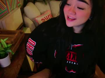 Annatigarr Chaturbate stream image from April 23, 2025