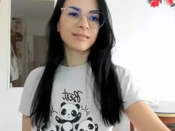 Bibitina Chaturbate stream image from April 23, 2025