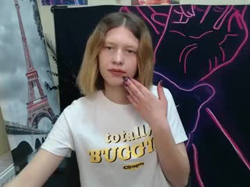 Crystalgirl__ Chaturbate stream image from April 23, 2025