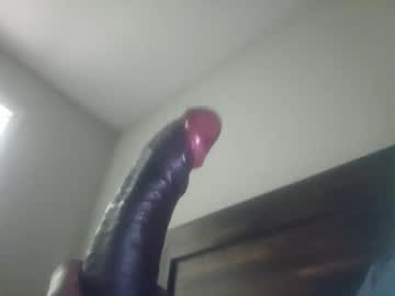 Lovepusbad Chaturbate stream image from April 23, 2025