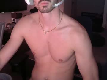 Maleskee Chaturbate stream image from April 23, 2025