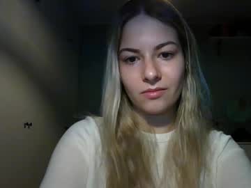Rosie_June Chaturbate stream image from April 23, 2025