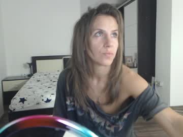 Sellena_Angels Chaturbate stream image from April 23, 2025