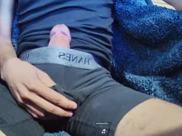 Simul_Live Chaturbate stream image from April 23, 2025