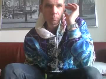 Gizmomaster Chaturbate stream image from April 23, 2025