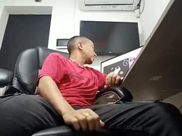Ryansbad235 Chaturbate stream image from April 23, 2025