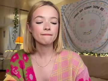 Luna_De_Shine Chaturbate stream image from April 23, 2025