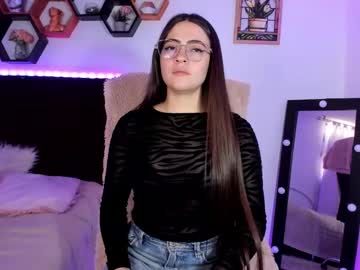 Canis_Belle Chaturbate stream image from April 23, 2025