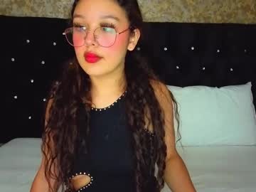 Sweett_Rosse Chaturbate stream image from April 23, 2025