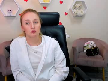 Elizabet_Pretty Chaturbate stream image from April 23, 2025